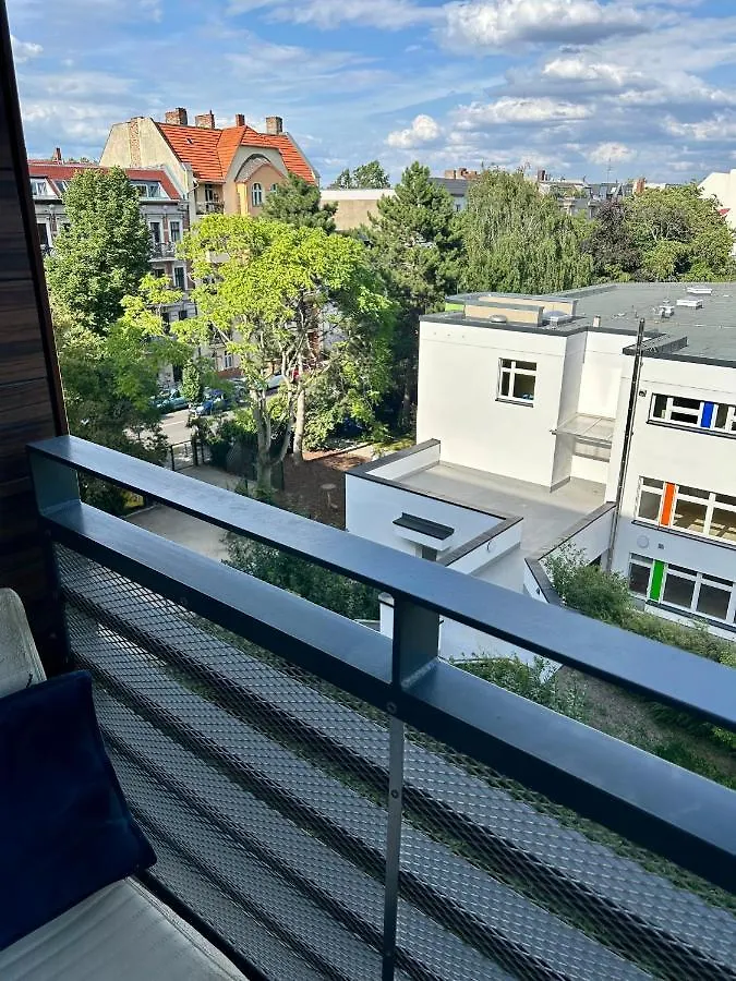 Neukoln Studios Berlino Germania